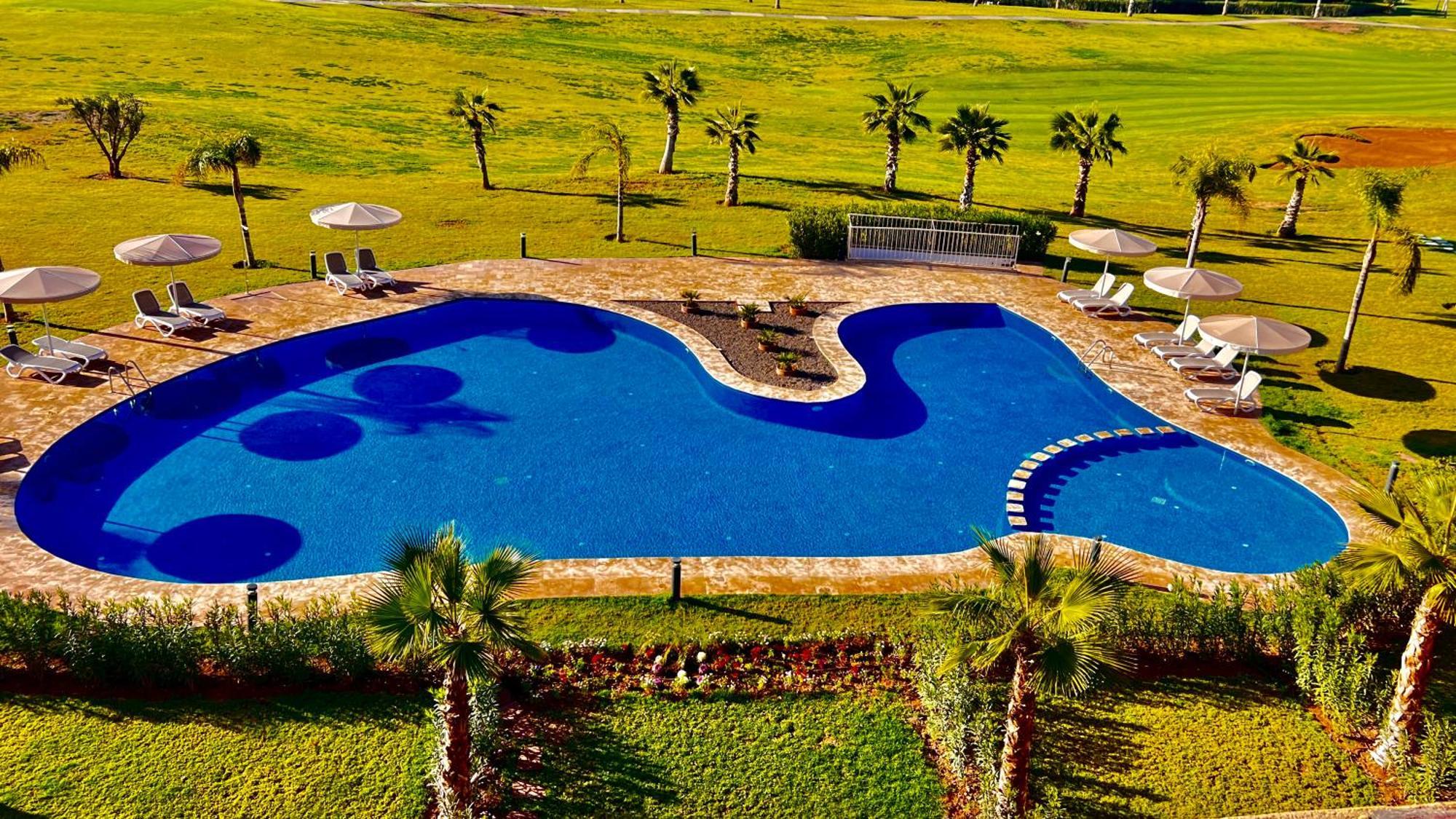 Appartement De Luxe Avec Jardin Vue Sur La Piscine Golf Securise 24H Sur 24 A 5 Minutes De L Aeroport Marrakesh Bagian luar foto