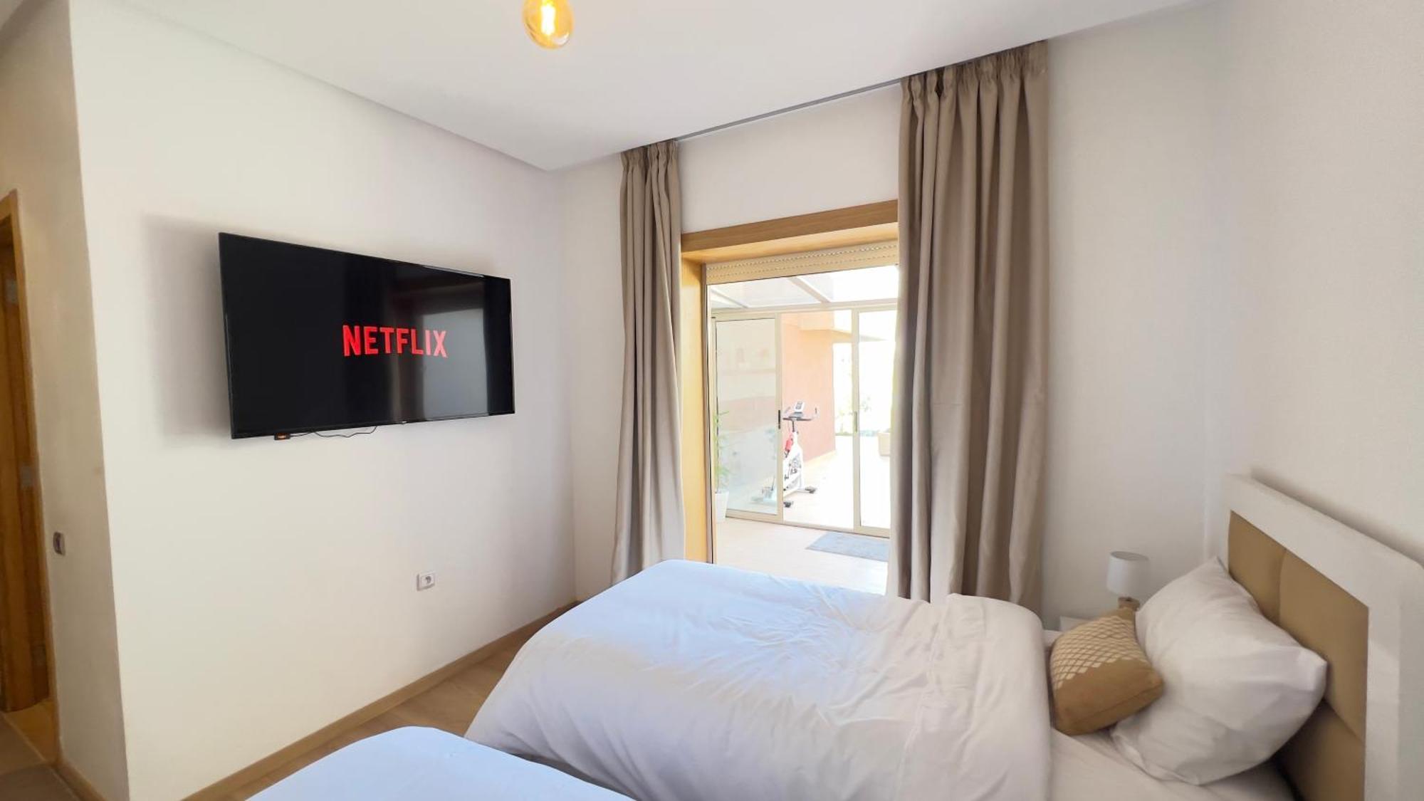 Appartement De Luxe Avec Jardin Vue Sur La Piscine Golf Securise 24H Sur 24 A 5 Minutes De L Aeroport Marrakesh Bagian luar foto